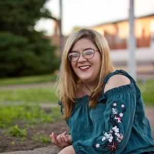 Meet your Posher, Melissa